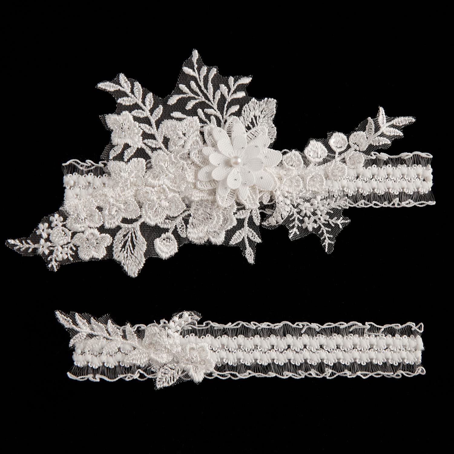 Aprildress 2-Piece Stretchy Lace Wedding Garter Set — image 4
