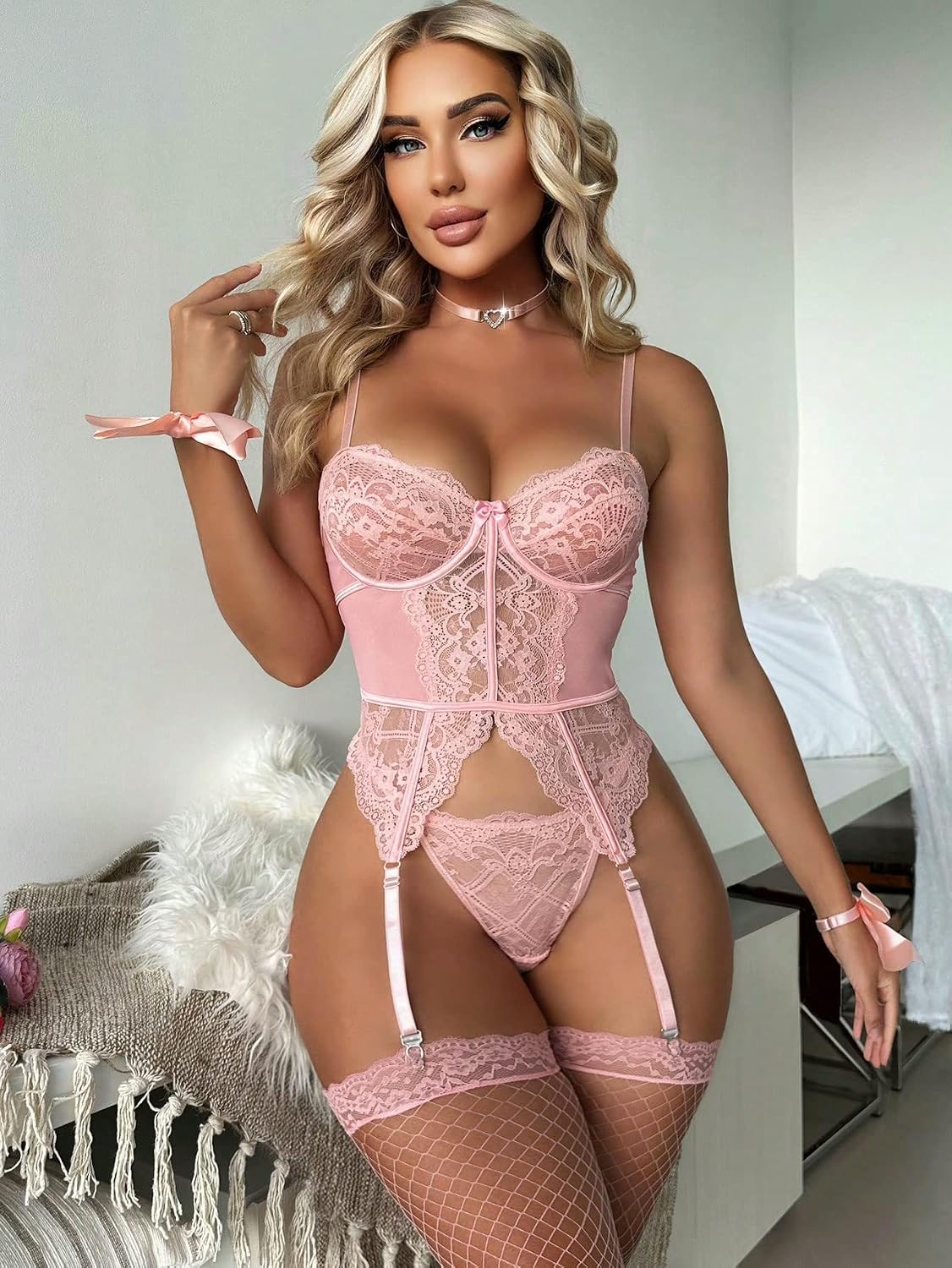 WDIRARA Women's Floral Lace Garter Bustier Set — image 2