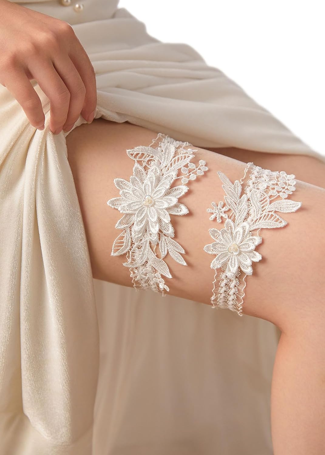 Aprildress 2-Piece Bridal Lace Garter Set — image 3