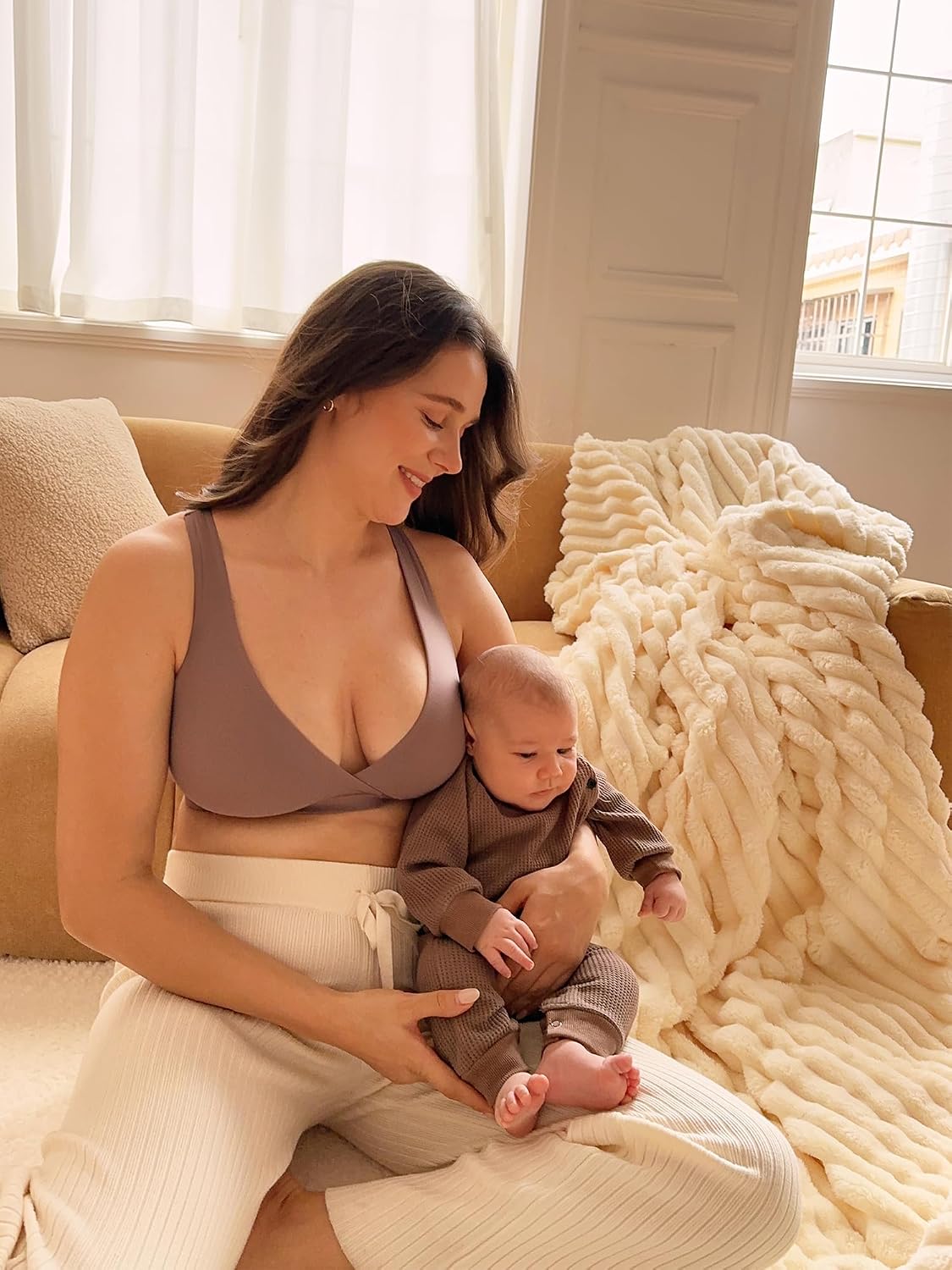 MOMANDA Crossover Nursing Bra for Breastfeeding — image 6