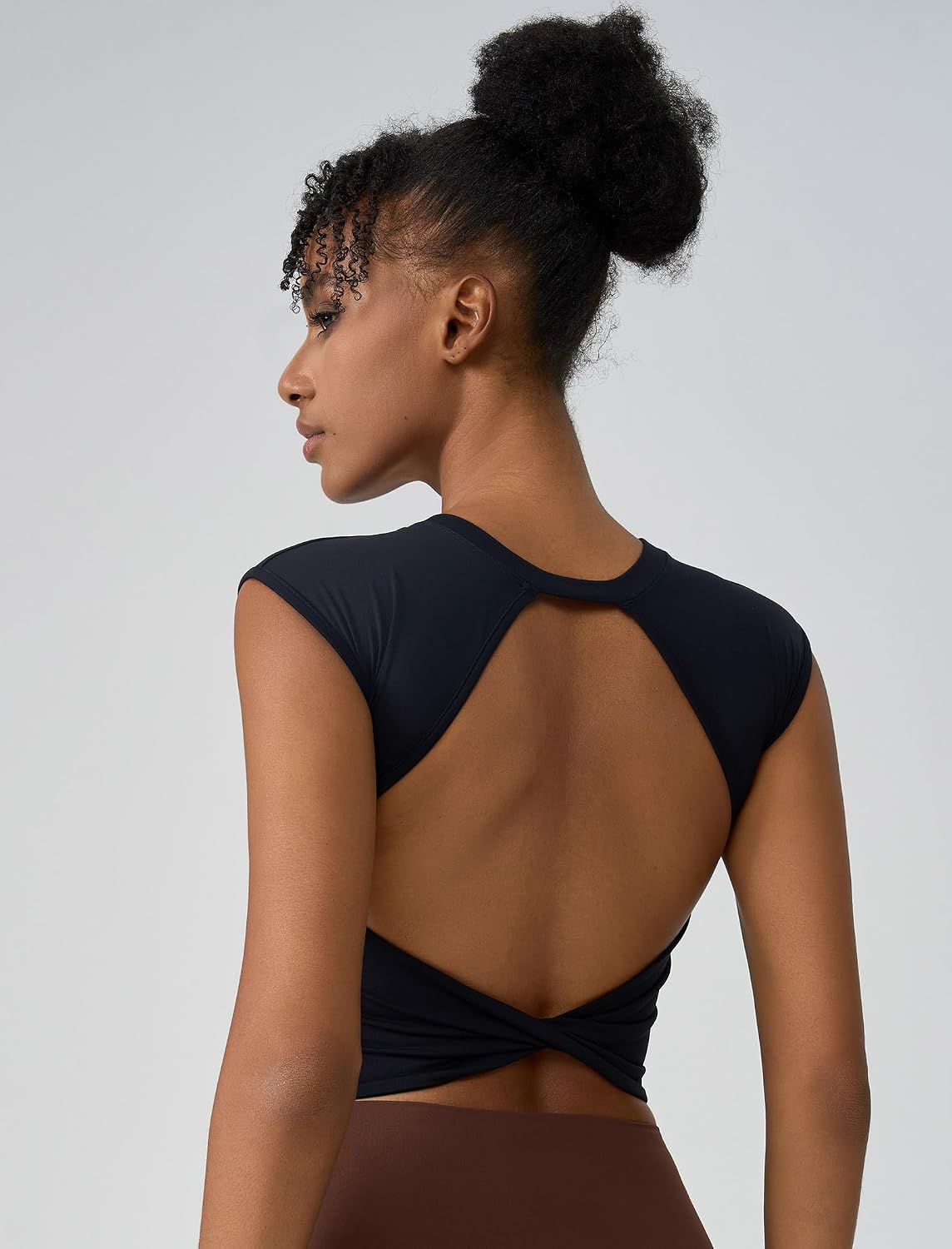 ABOCIW Women's Twist Back Crop Top with Built-In Bra — image 5