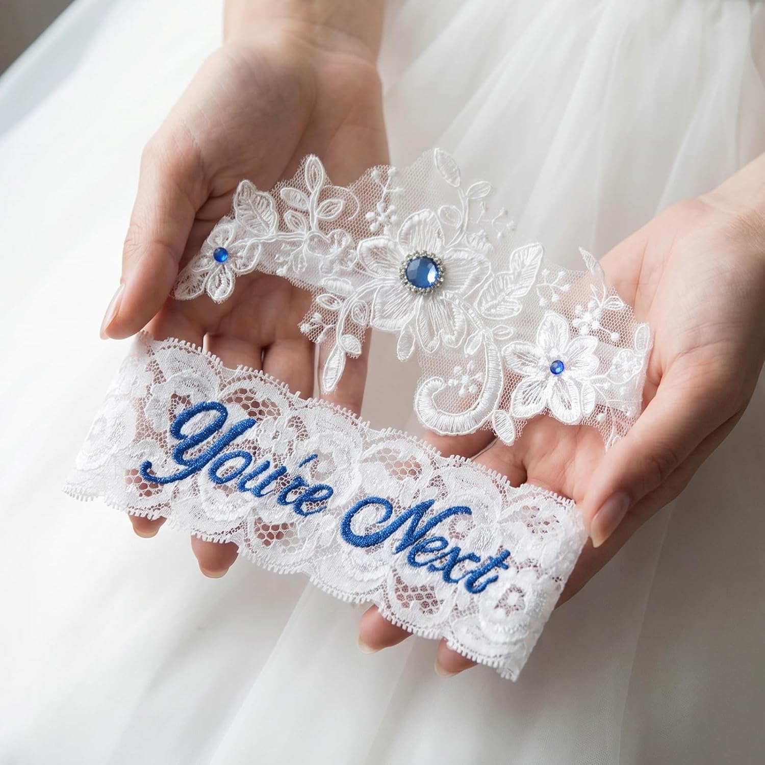 Chsoejuf 2-Piece Lace Wedding Garter Set — image 6