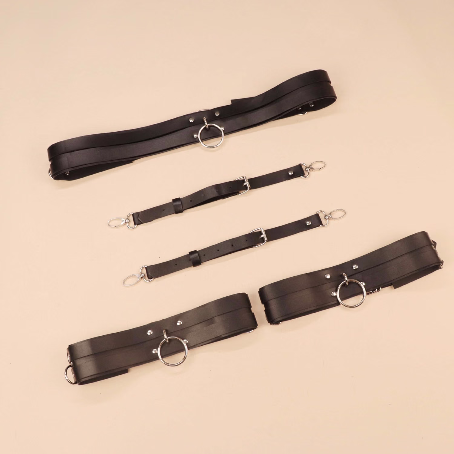 Punk Leather Thigh Harness with Garter Belt Set — image 7
